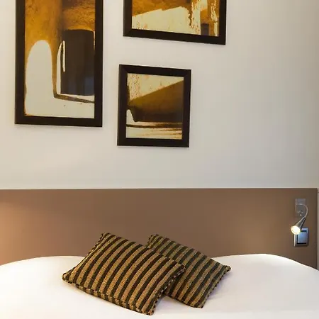 Mercure Paris La Defense Grande Arche نانتير