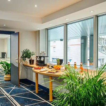 Mercure Paris La Defense Grande Arche Aparthotel
