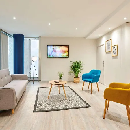 Mercure Paris La Defense Grande Arche Aparthotel