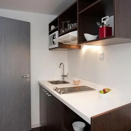 شقة فندقية Mercure Paris La Defense Grande Arche 3*