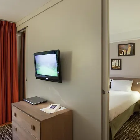 Aparthotel Mercure Paris La Defense Grande Arche Nanterre
