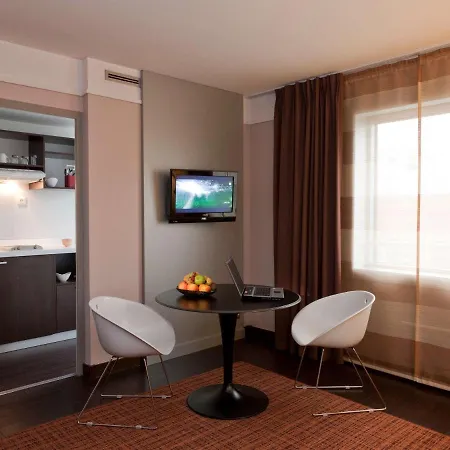 Aparthotel Mercure Paris La Defense Grande Arche