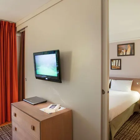 Mercure Paris La Defense Grande Arche Nanterre